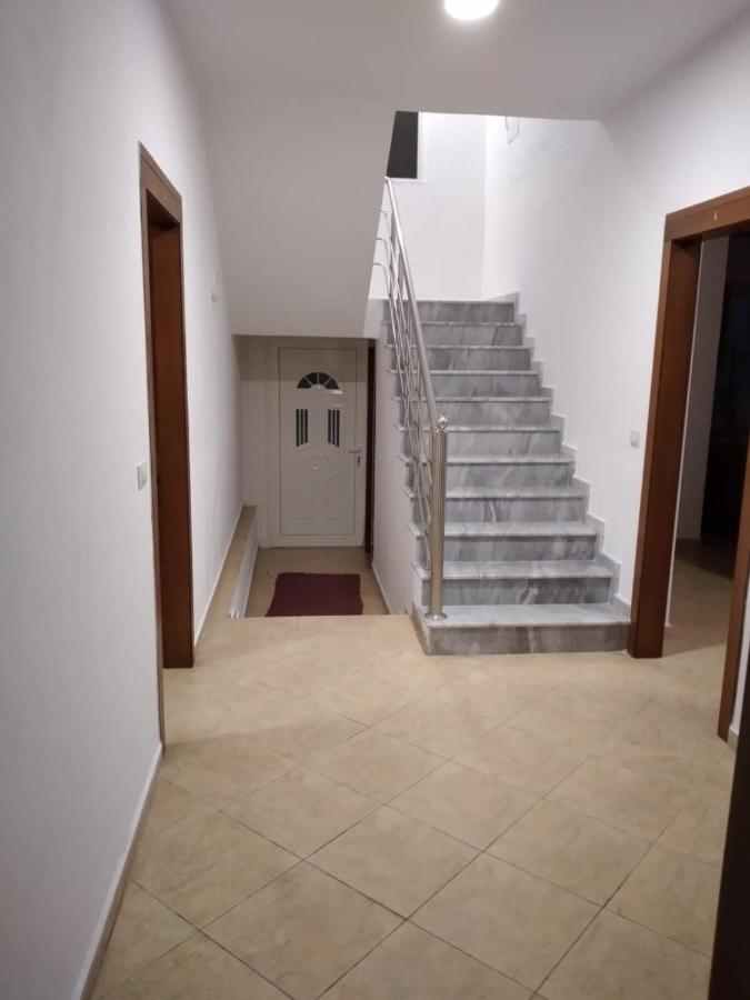 Araniti Apartment Велипойе Экстерьер фото