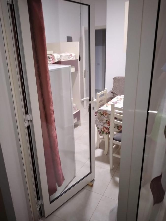 Araniti Apartment Велипойе Экстерьер фото